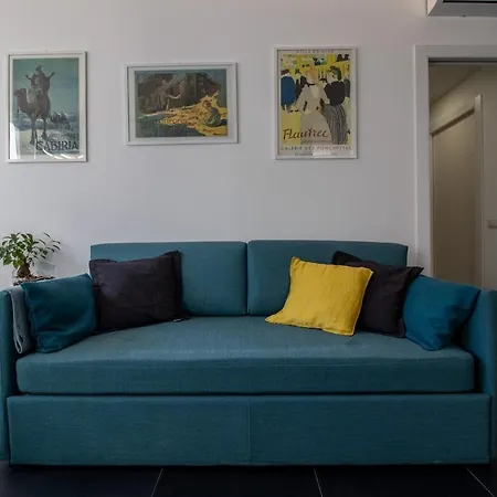 Rent In 1 Apartamento Como